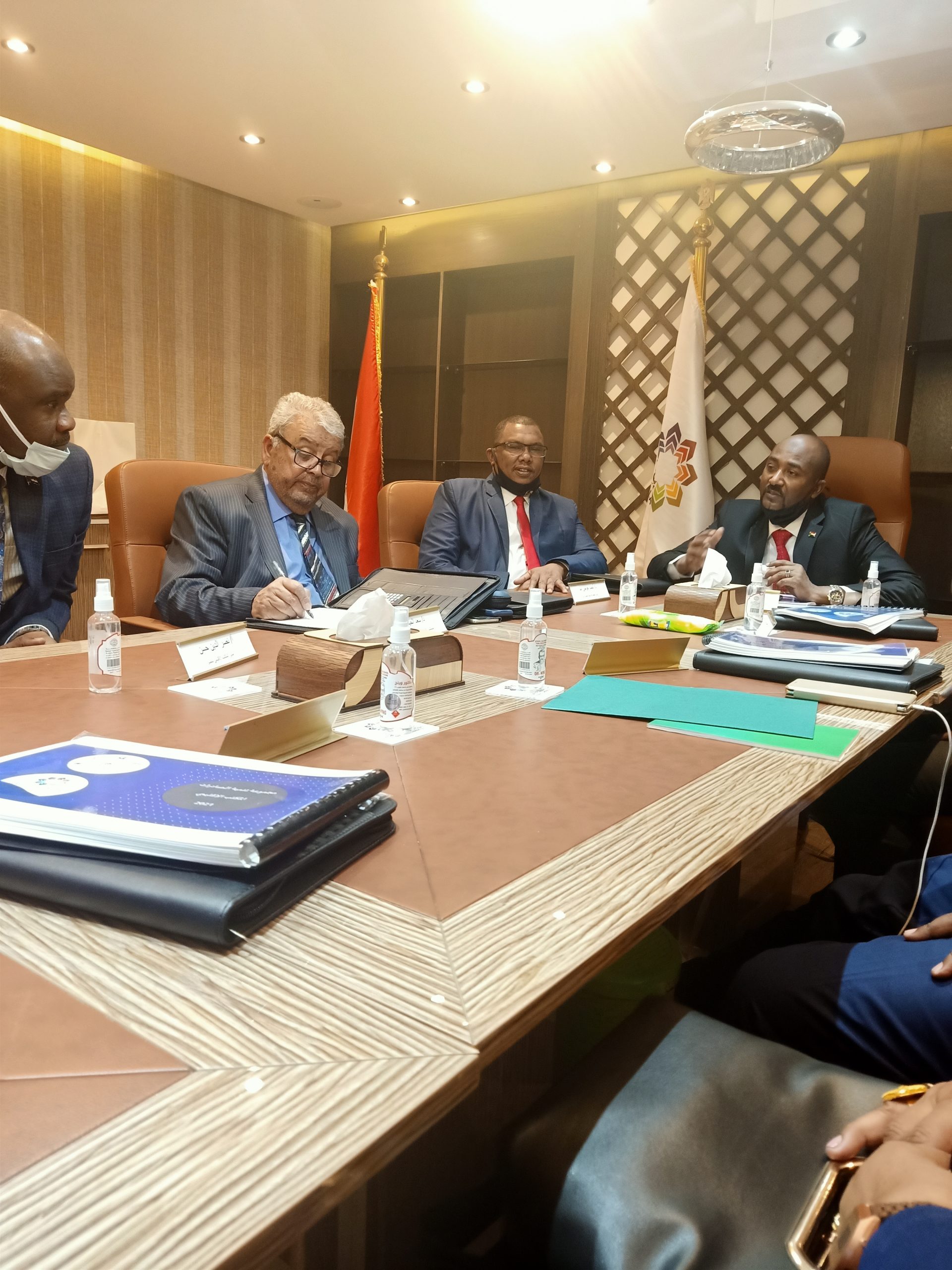 بالصور: وزير الثروة الحيوانية السوداني في زيارة خاصة لشركة إتجاهات لاستيراد اللحوم