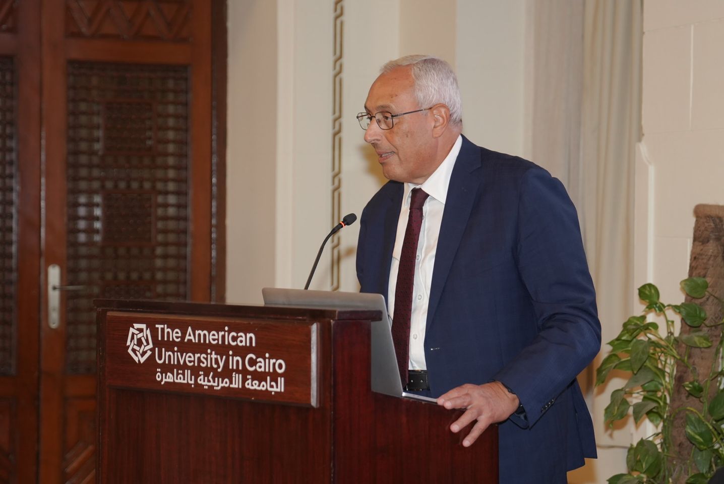 مركز حلول للسياسات البديلة يناقش مجانية وجودة التعليم في مصر 