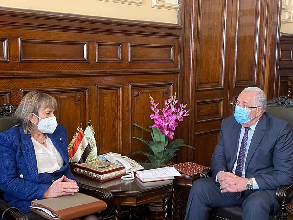 وزير الزراعة يبحث مع سفيرة أروجواي سبل دعم التعاون  بين البلدين في المجالات الزراعية المختلفة