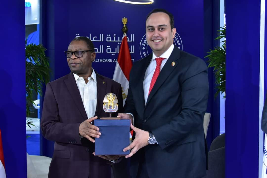 بالصور: جولة مع وزير الصحة الزيمبابوي : يشيد بجهود مصر تحت قيادة الرئيس السيسي في دعم دول القارة الأفريقية بشكل مستمر