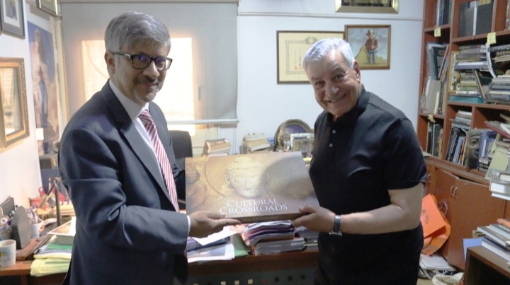 زاهي حواس في ضيافة سفارة باكستان بالقاهرة