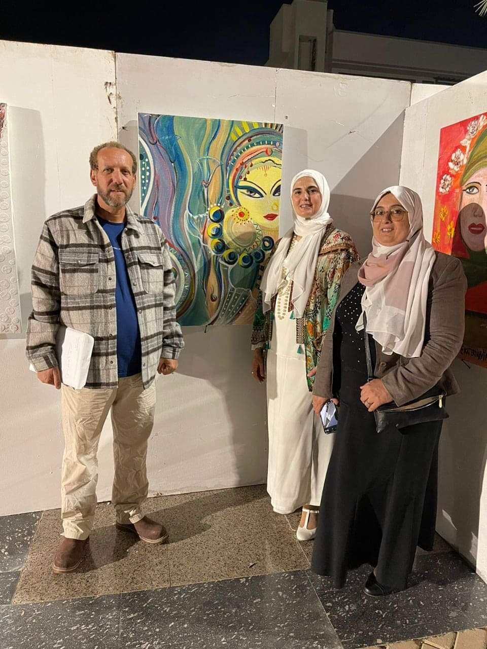 ختام رائع لمنتدى المرأة العالمي للفنون بمشاركة 40 فنانة من 16 دولة أجنبية.. 