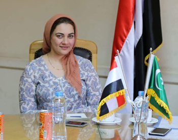 في اليوم العالمي لمناهضة العنف ضد المرأة.. منى الكومي: التعليم هو السلاح الرادع لانتهاكات حقوق الإنسان