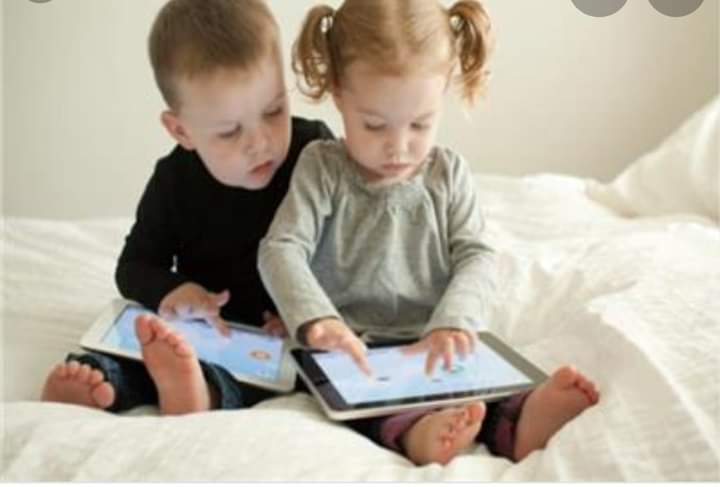 تأثير الأجهزة الإلكترونية على الأطفال