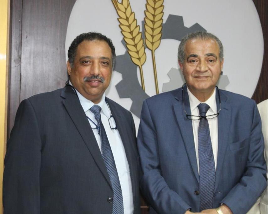 غرفة صناعة الحبوب : نجاح الحكومة تأمين مخزون استراتيجي من جميع السلع  الغذائية يكفي لـ 6 أشهر