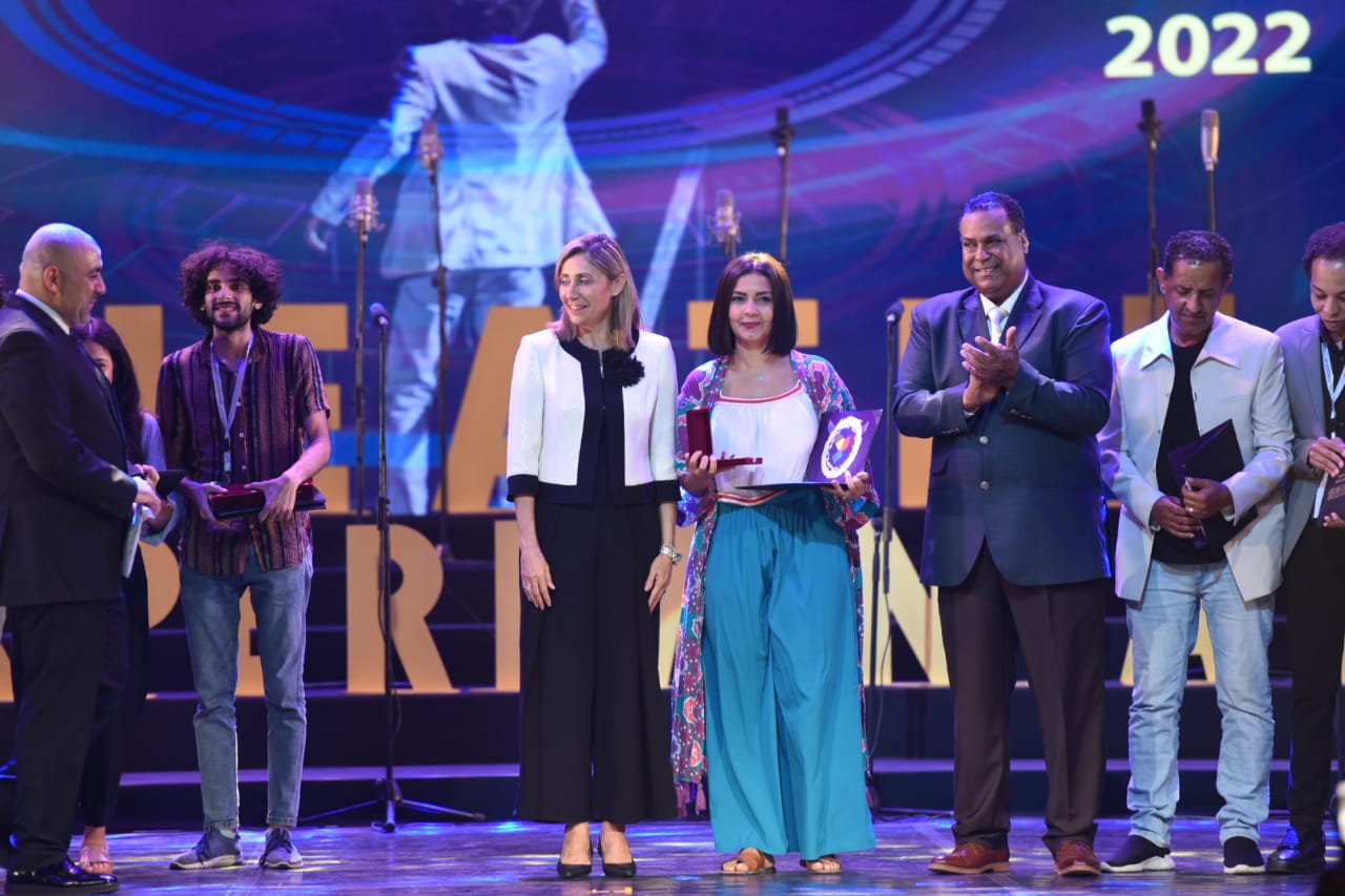 مهرجان القاهرة الدولي للمسرح التجريبي يعلن جوائز بحضور وزيرة الثقافة  