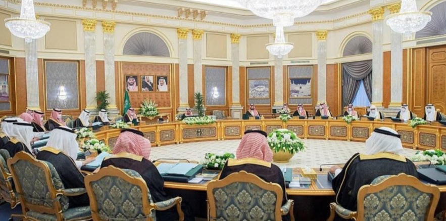 مجلس الوزراء السعودي يجدد رفض المملكة القاطع دعوات التهجير القسري للشعب الفلسطيني