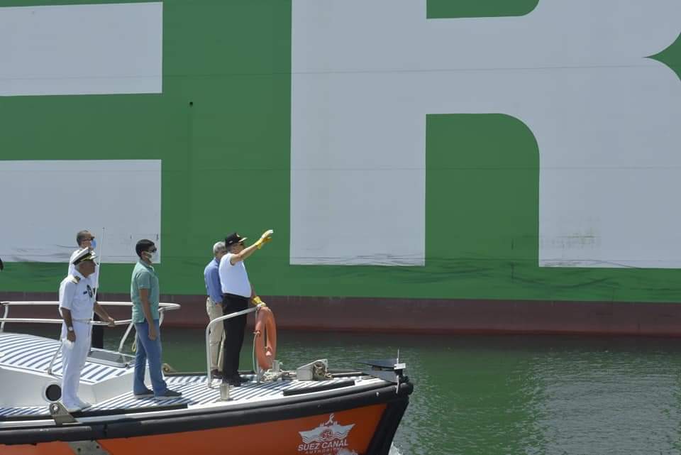الفريق أسامة ربيع:" قناة السويس تسجل أعلى إيراد شهري في تاريخها 629 مليون دولار وأكبر حمولة صافية شهرية 114.5 مليون طن خلال شهر إبريل "