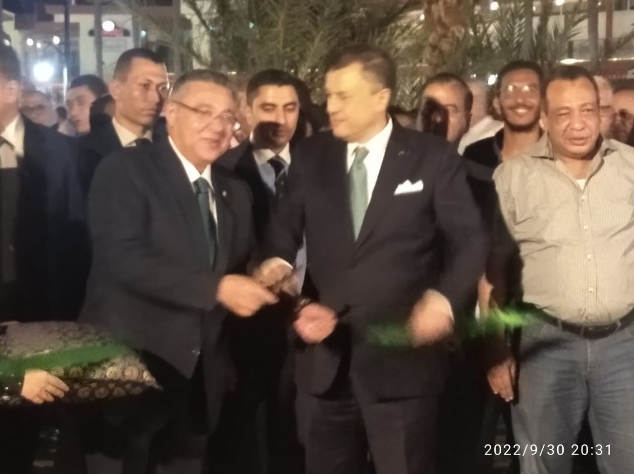 وزير السياحة والآثار ومحافظ البحر الأحمر يفتتحان أعمال التطوير بأكبر ممشى سياحي بمدينة الغردقة