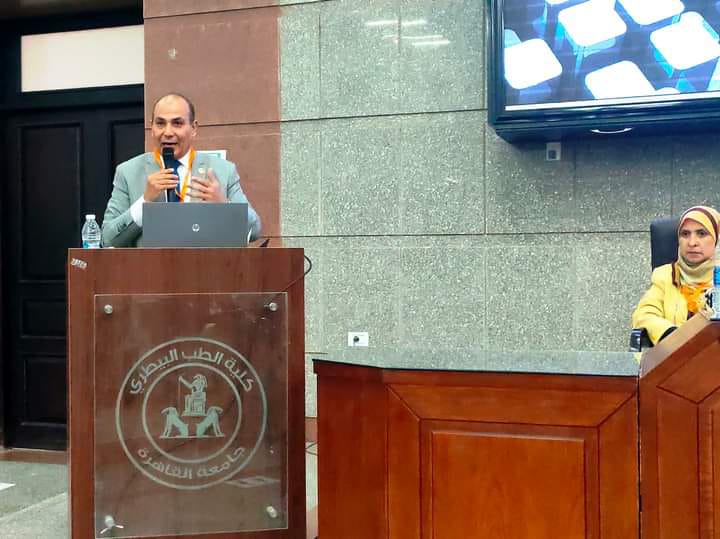 وكيل الوزارة للطب البيطري بالشرقية يشارك في المؤتمر العلمي لتغيير المناخ ( ترميد جثث الماشية والدواجن النافقة والتخلص الآمن من مخلفات المزرعة ) بكلية طب بيطري القاهرة  فى حضور كبير قامات الطب البيطري ورموز التعليم العالي