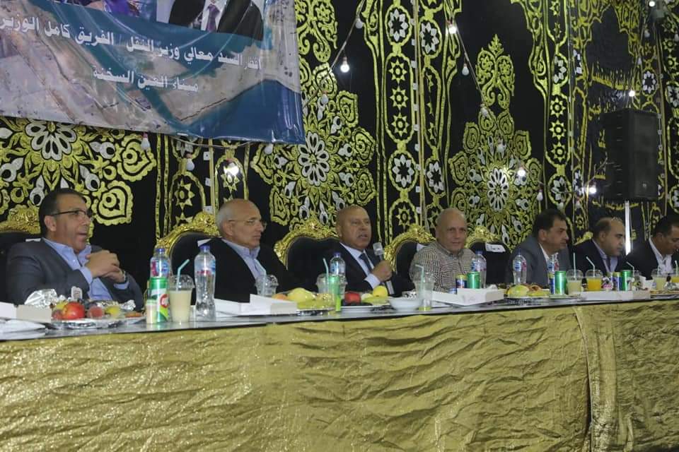 وزير النقل يزور ميناء السخنة ويتناول وجبة الإفطار مع العاملين بمشروع استكمال تطوير الميناء