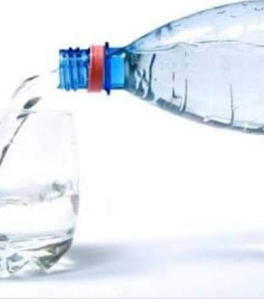 10 فوائد لشرب الماء في الحر الشديد