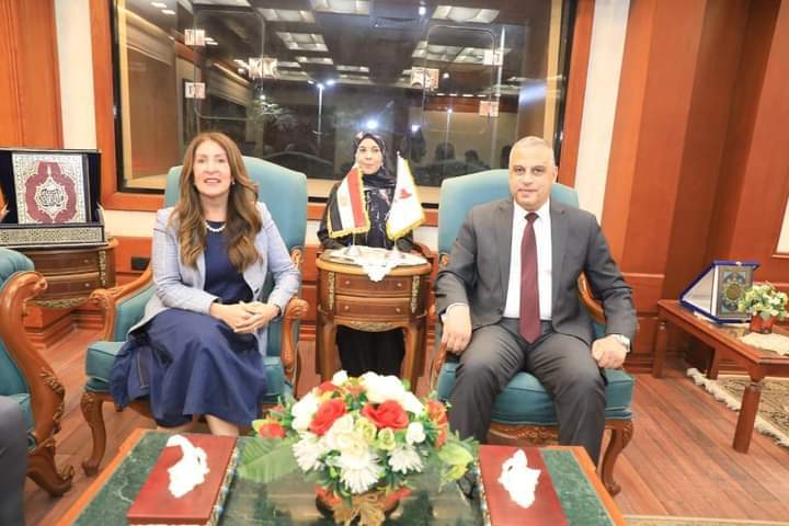 محافظ سوهاج يستقبل سفيرة أمريكا..صورة