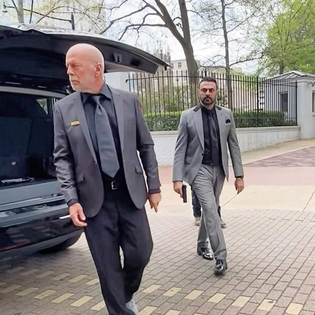 A Day To Die يجمع النجم العالمي بروس ويلز ومحمد كريم