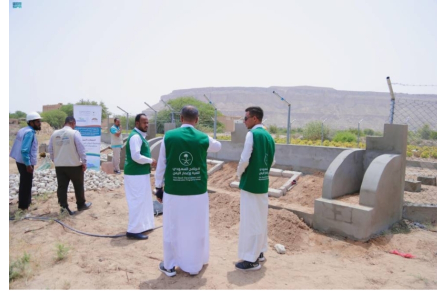 بإسهام ثلاثي من «إعمار اليمن» و«أجفند» و«صلة».. استمرار أعمال تنفيذ 35 منظومة ضخ لمياه الري الزراعي بالطاقة الشمسية في ثلاث محافظات يمنية