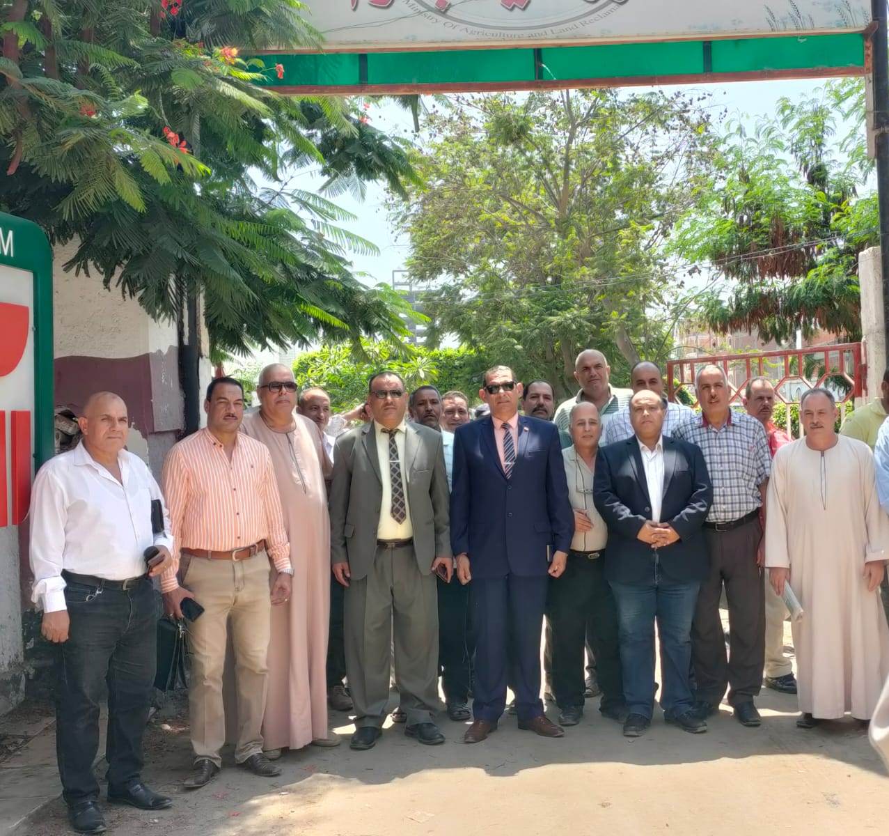 وكيل الزراعية البحيرة يعد بحل مشاكل نقابة الزراعيين