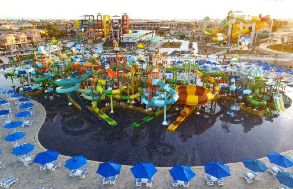 بحضور وزير السياحة والآثار  افتتاح  أكبر مدينة مائية ترفيهية الغردقه