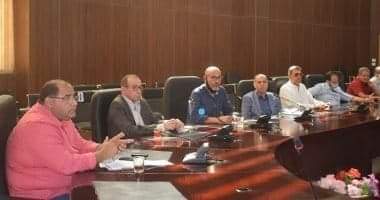 بالصور: سكرتير عام البحرالأحمر يلتقى مستثمرى القطاع السياحى