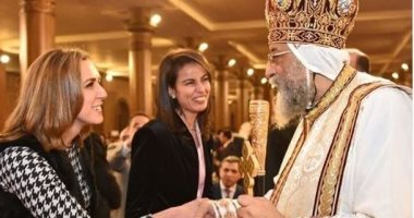 البابا تواضروس يستقبل المهنئين بعيد القيامة المجيد بكاتدرائية العباسية