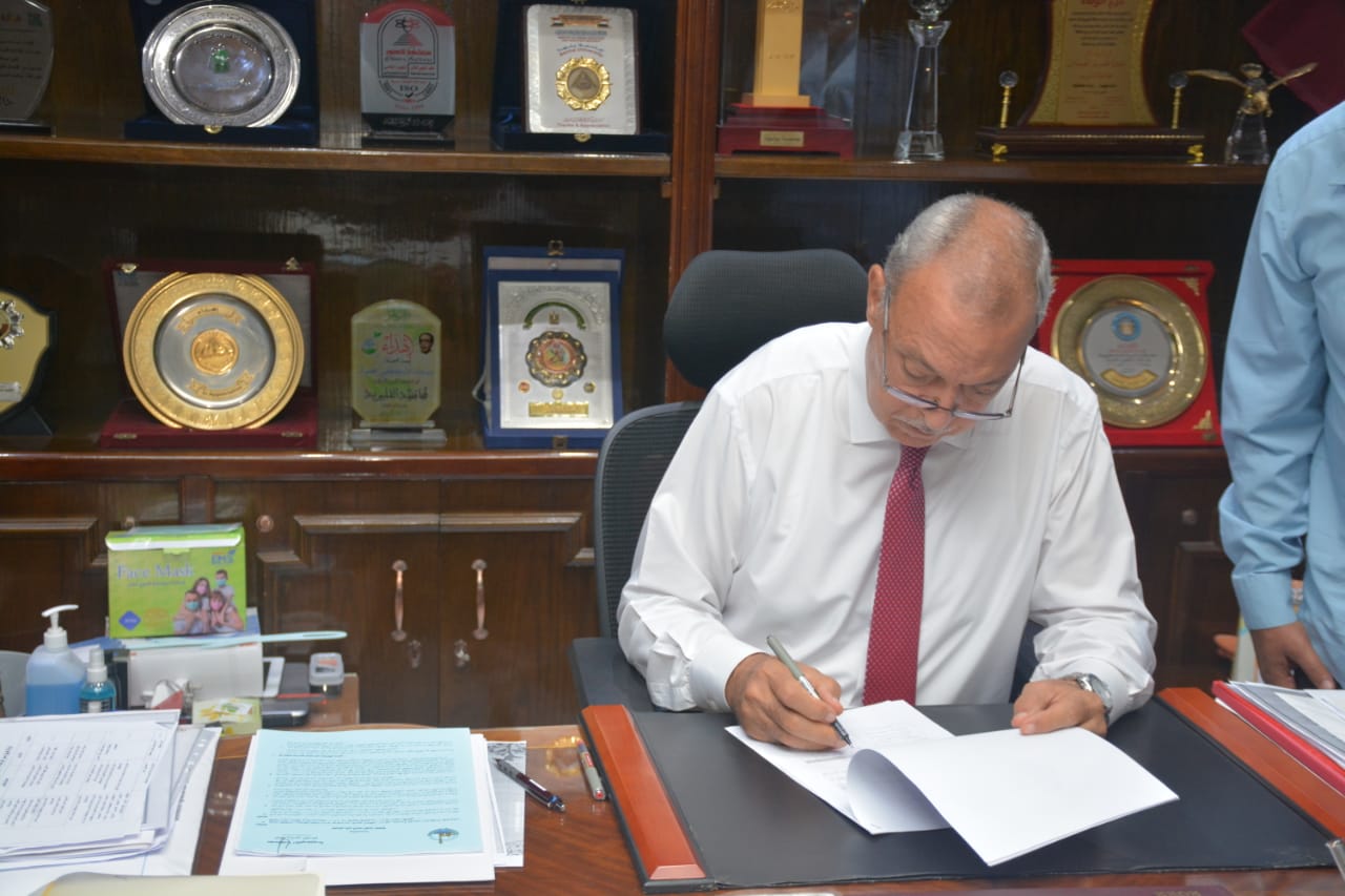 محافظ القليوبية يعتمد المشروعات المشاركة في المبادرة الوطنية للمشروعات الخضراء الذكية