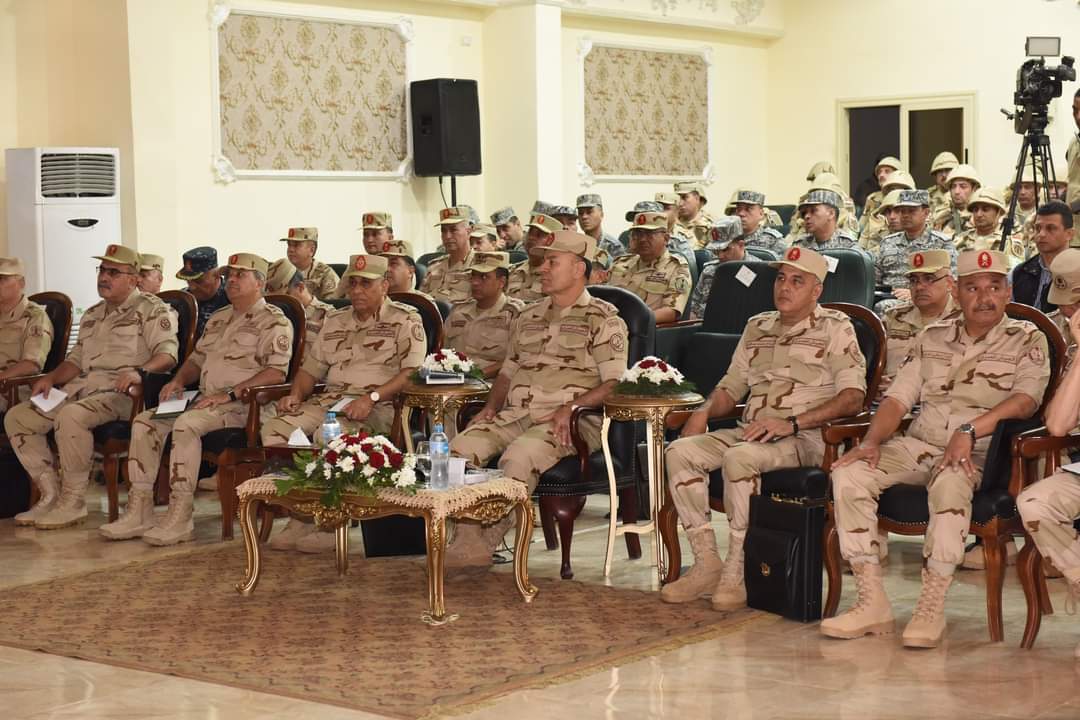 المتحدث العسكرى الفريق / أسامة عسكر رئيس أركان حرب القوات المسلحة يشهد تنفيذ مشروع مراكز القيادة التعبوى التكتيكى (جاسر- 133) لإحدى وحدات قوات الدفاع الجوى ومشروع مراكز القيادة التعبوى (كريم - 108) لإحدى تشكيلات القوات الجوية