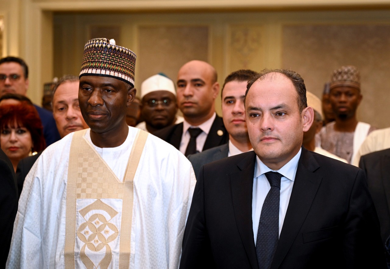 وزير التجارة والصناعة يشارك في فعاليات الاحتفال بذكرى عيد الاستقلال الـ62 لنيجيريا