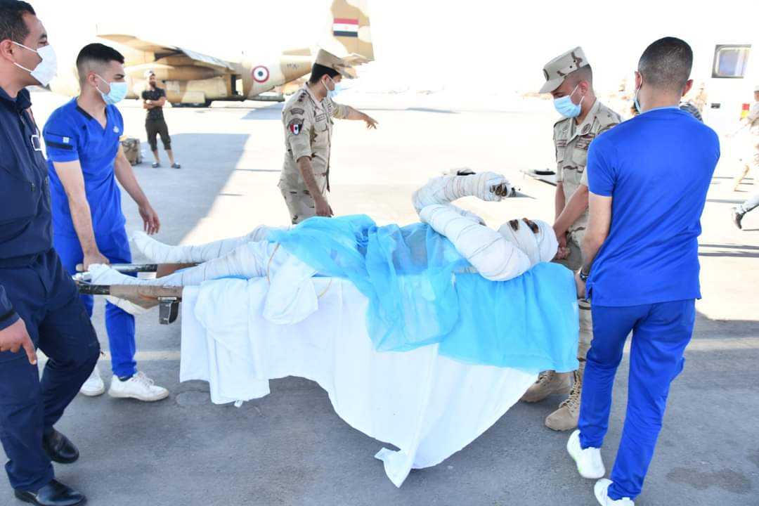 المتحدث_العسكرى : بتوجيهات من الرئيس عبد الفتاح السيسى مصر ترسل طائرة نقل عسكرية لإخلاء مصابى إنفجار شاحنة وقود بمدينة ( بنت بيه ) الليبية لتلقى العلاج بمستشفيات القوات المسلحة