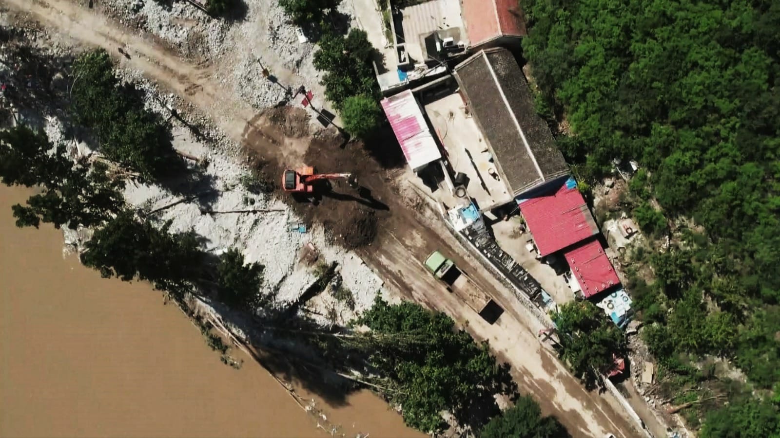 السلطات الصينية تسارع لإعادة الحياة إلى طبيعتها في المناطق الشمالية للصين بعد الفيضانات