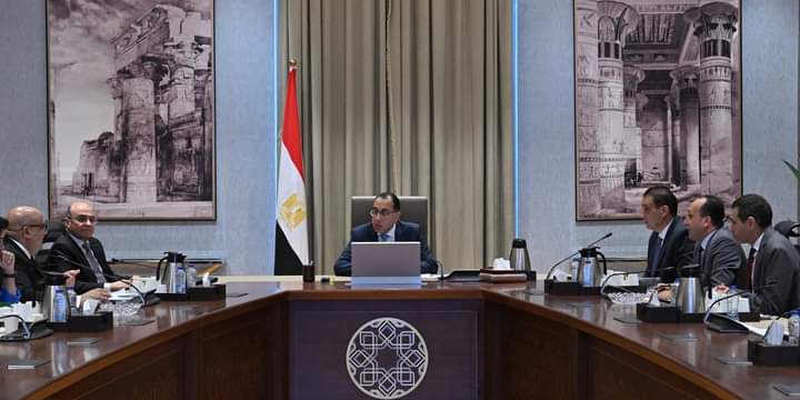 رئيس الوزراء يتابع موقف مشروعات القوانين المقرر إرسالها إلى مجلس النواب طبقا للأولويات
