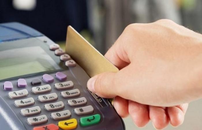 "حذف غير المستحقين من بطاقات التموين"... و"الدولار الجمركي".. ضمن الأعلى تداولا