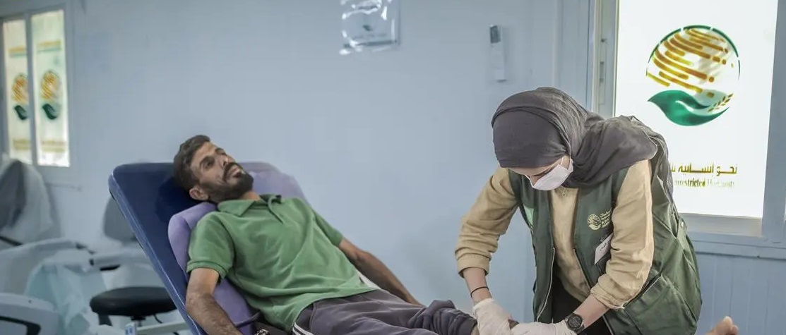 فريق مركز الملك سلمان للإغاثة يحتفل بيوم الشباب الدولي في الأردن