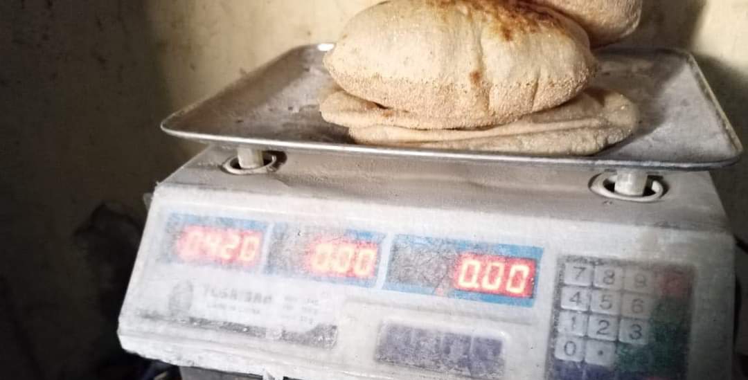 الهجان .. تشديد الرقابة علي كافة المخابز البلدية والانشطه بشبين القناطر