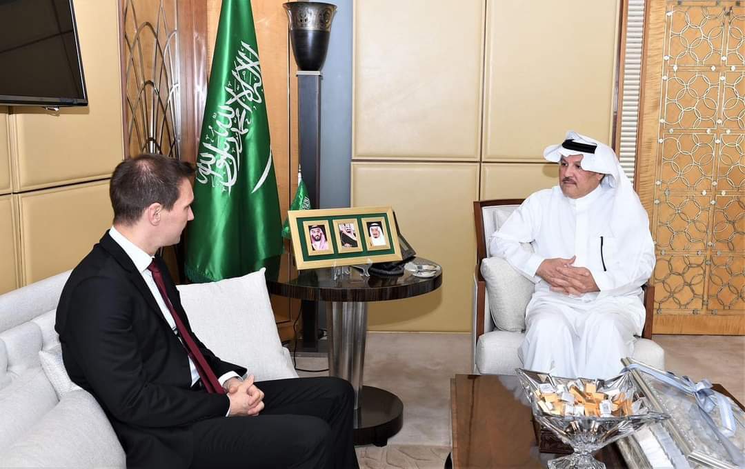 سفير المملكة لدى مصر يلتقي بنظيره السلوفيني