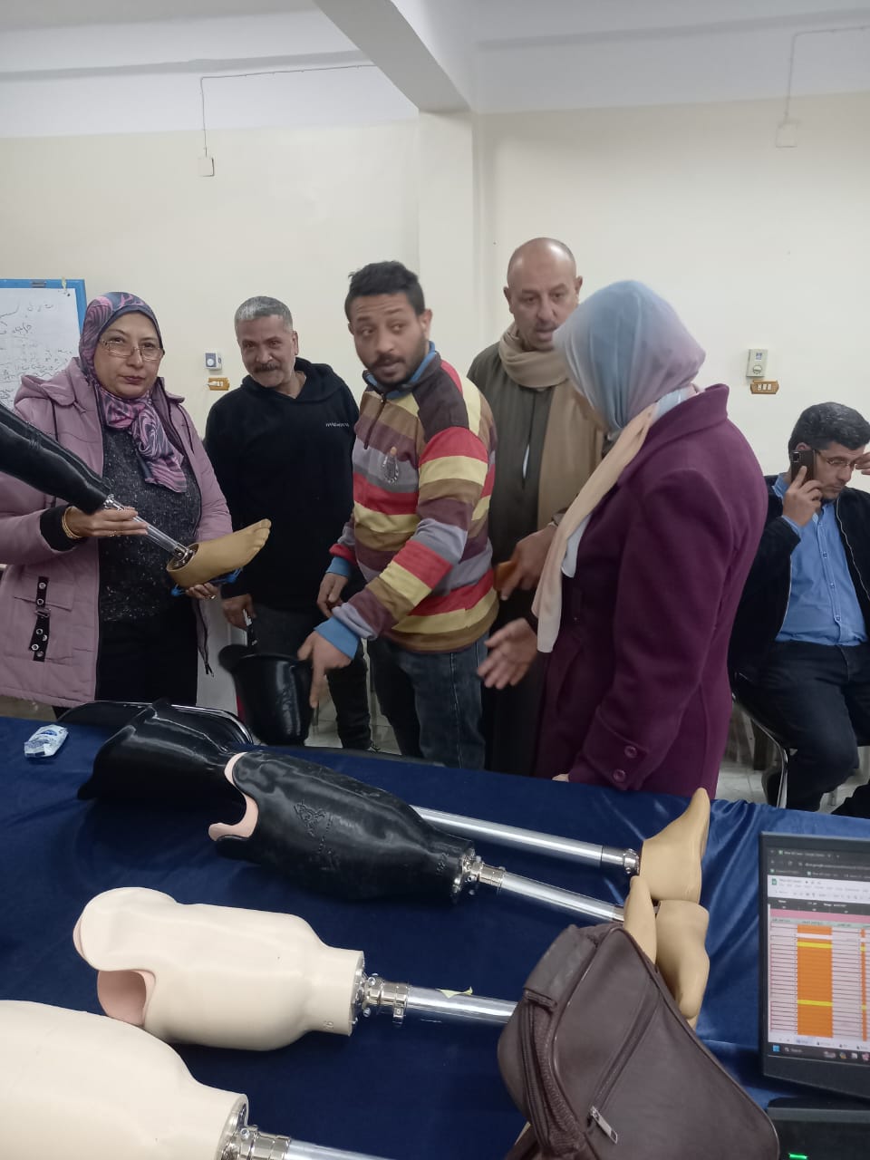 تسليم 101 طرف صناعي بمقر الجمعية المصرية لحماية الأطفال بالبحيرة 