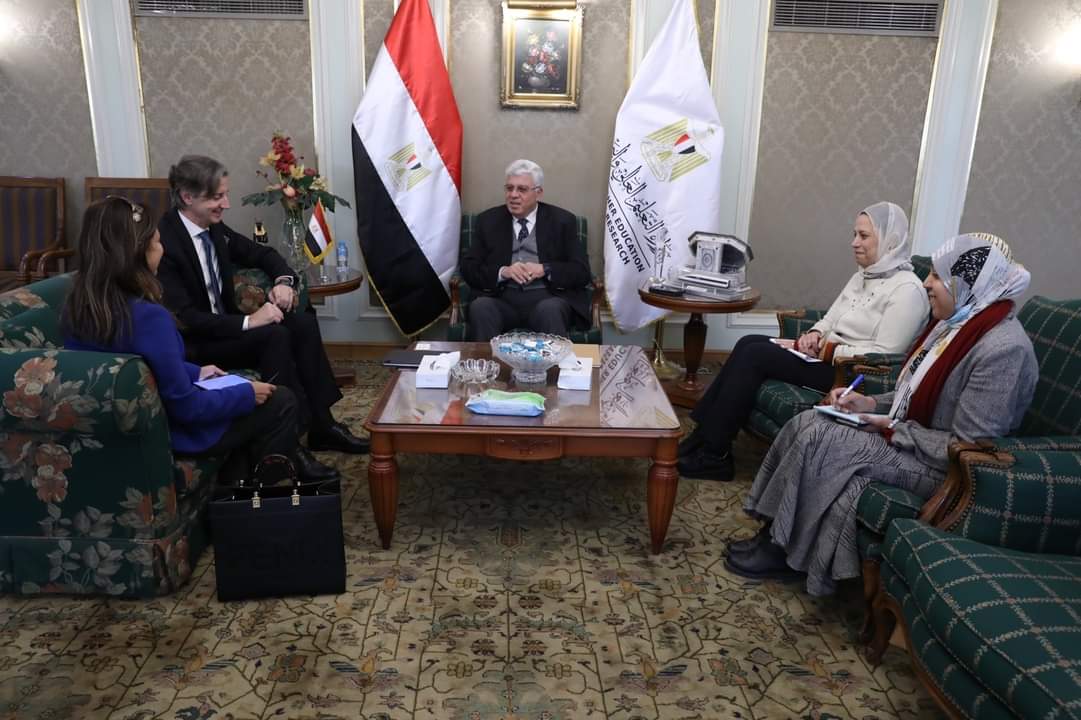 وزير التعليم العالي يستقبل ممثل برنامج الأمم المتحدة الإنمائي في مصر
