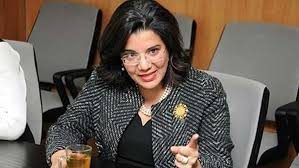 "وكيل اتصالات النواب" تحذر من الجانب المظلم لاستحواذ الهواتف الذكية على حياتنا