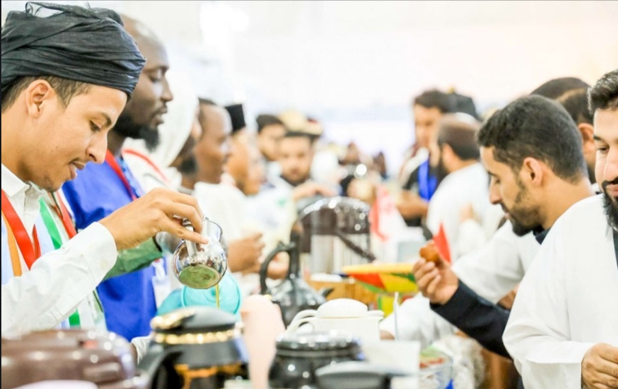 انطلاق فعاليات "مهرجان الثقافات والشعوب" الثاني عشر بمشاركة طُلاب من 170 دولة بـالمدينة المنورة