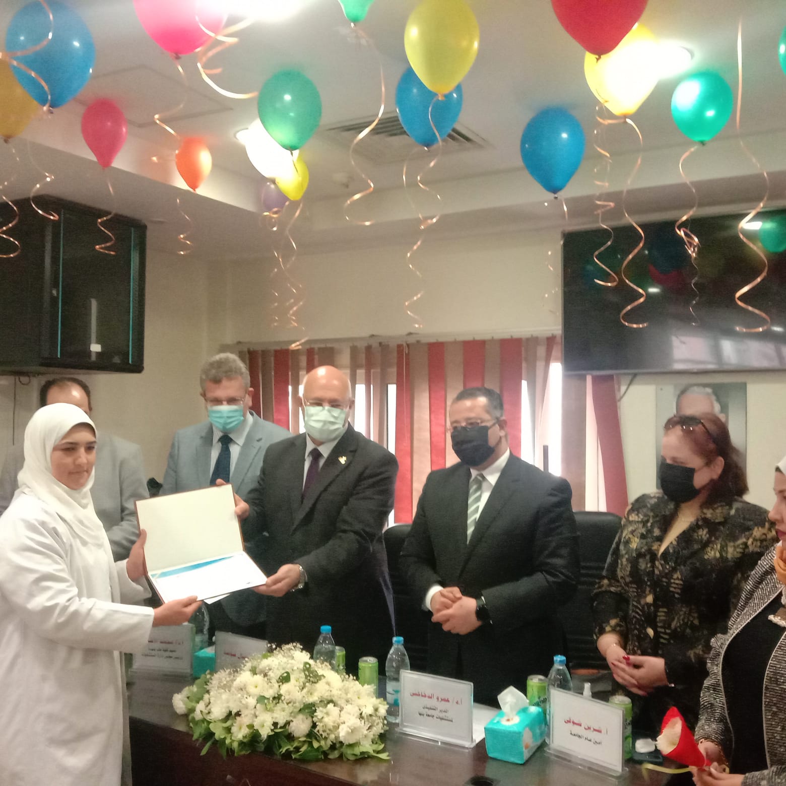 خلال احتفالية يوم الطبيب والتمريض     رئيس جامعة بنها : حريصون على دعم الأطقم الطبية