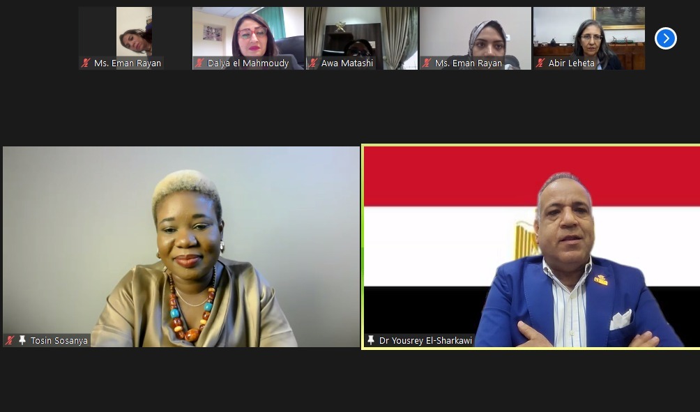 بمشاركة متحدثات من عدد من دول القارة المصريين الأفارقة تقيم احتفالًا بيوم المرأة الأفريقية.