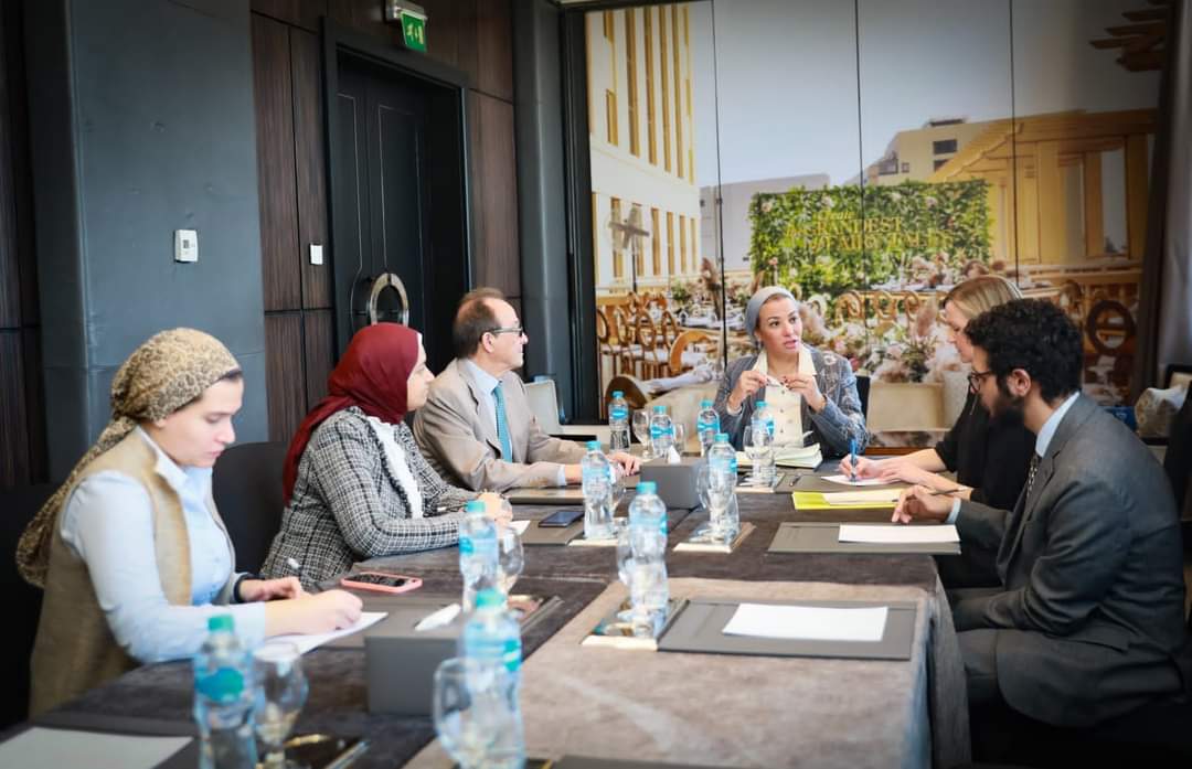 وزيرة البيئة تلتقي ممثلي منظمة جولد ستاندرد لتهيئة المناخ للاستثمار في شهادات الكربون الطوعية