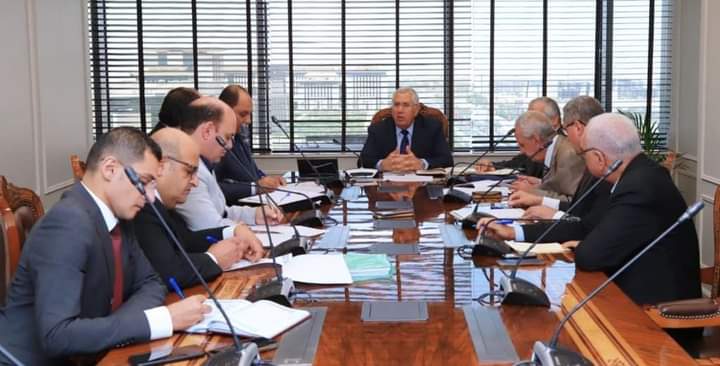 القصير يبحث آليات دعم صغار المزارعين والحلول التطبيقية لتفتت الحيازات 