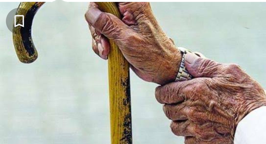 فرض 5 جنيهات على 19 خدمة لصالح كبار السن