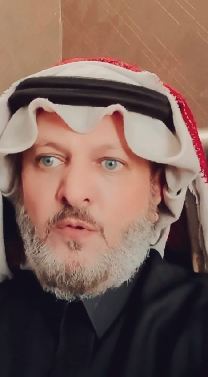 من الكيمياء إلى التناغم الكمومي.. شاعر وأكاديمي سعودي يقدم رؤية جديدة لعلاج الاكتئاب