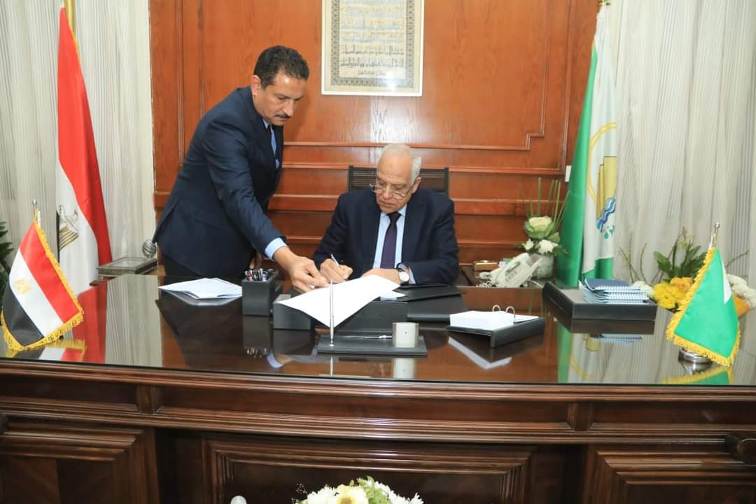 محافظ الجيزة يعتمد نتيجه الفصل الدراسى الأول للشهادة الاعداديةبنسبة نجاح 76.81%