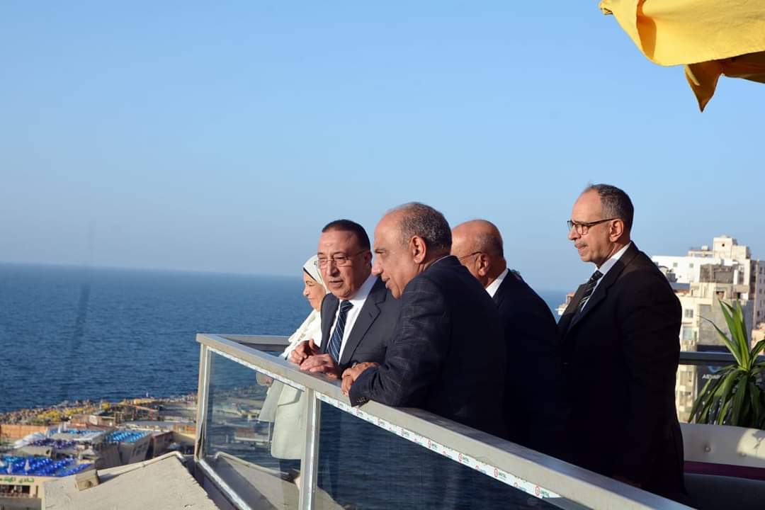 بتكلفة حوالي 56 مليون جنيه..  وزير قطاع الأعمال العام ومحافظ الإسكندرية يفتتحان المرحلة الأولى لتطوير فندق رومانس الإسكندرية