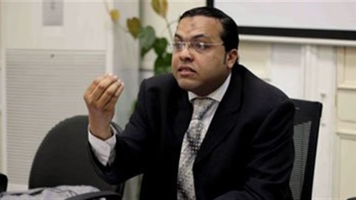 خبير إدارة محلية: العشوائية على كورنيش التحرير تُدمر السياحة وتُسيء لسمعة مصر