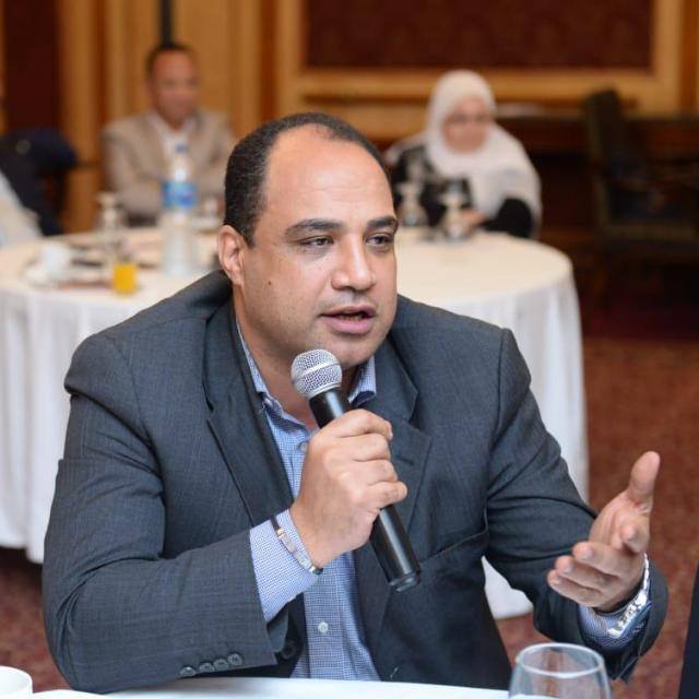 عزاء واجب.. صوت الوطن تتقدم بخالص العزاء للكاتب الصحفي ياسر شورى لوفاة والده