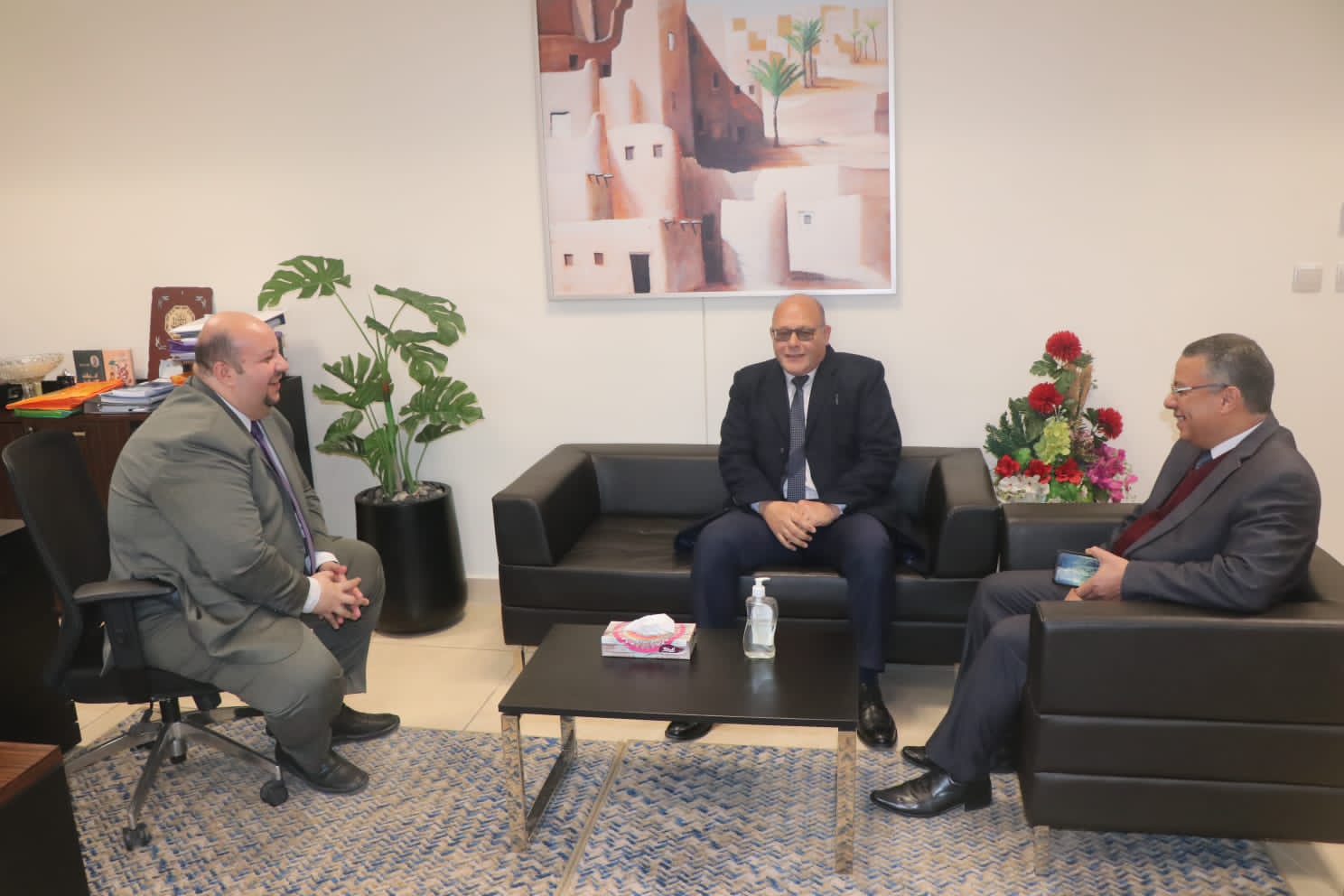 مناقشة الخطة الاستثمارية لجامعة سوهاج بوزارة التخطيط