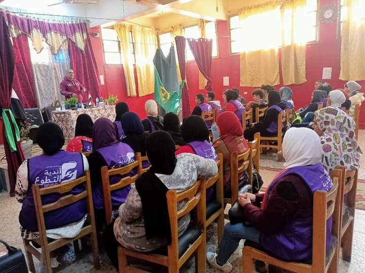 دورة إسعافات أولية لأعضاء نادى التطوع بمركز شباب ١٥ مايو بشبرا الخيمة بالقليوبية 