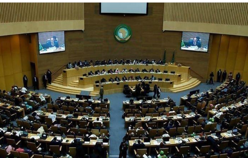 الحكومة السودانية تطلع الاتحاد الإفريقي على جهود إقامة حوار وطني